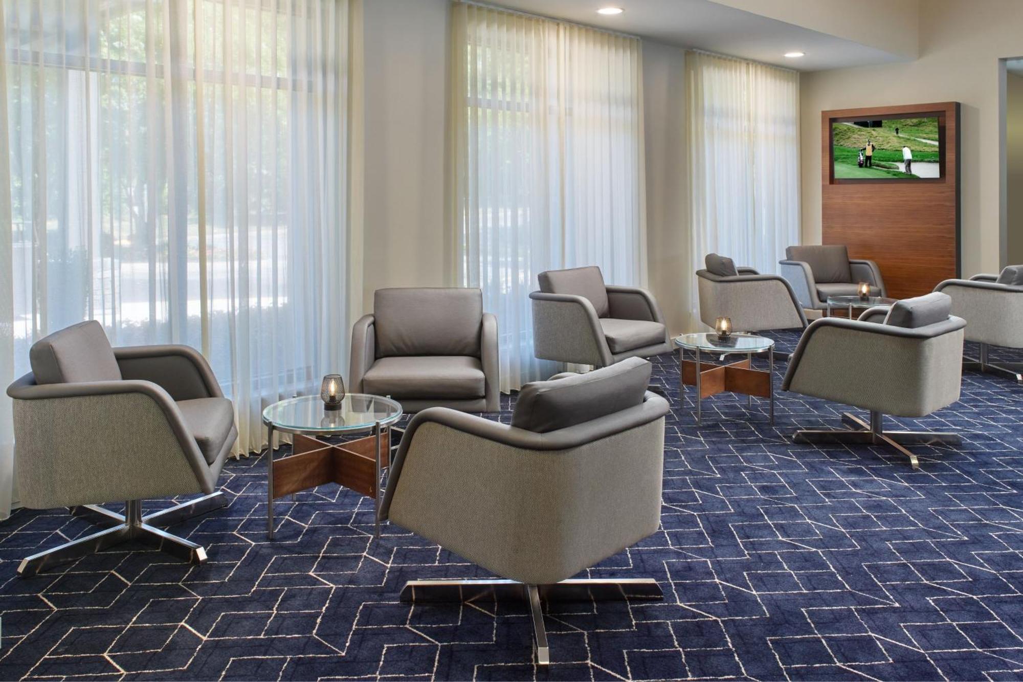 Courtyard By Marriott Charlottesville Exterior photo