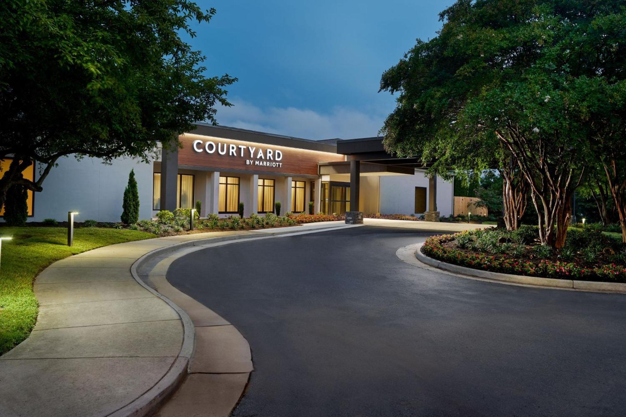 Courtyard By Marriott Charlottesville Exterior photo